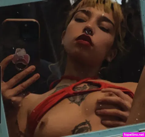 Molly Cruel OnlyFans Thumbnail #IbGsQlg0g4