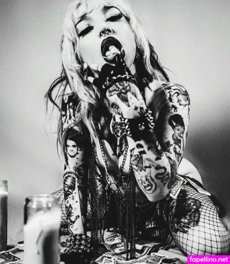 Molly Cruel OnlyFans Thumbnail #bvI8K7CrHs