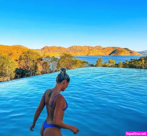 Molly Dixon OnlyFans Thumbnail #JJfc8V7gDl