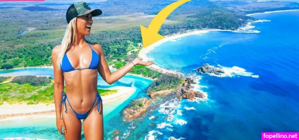 Molly Dixon Main Profile Photo