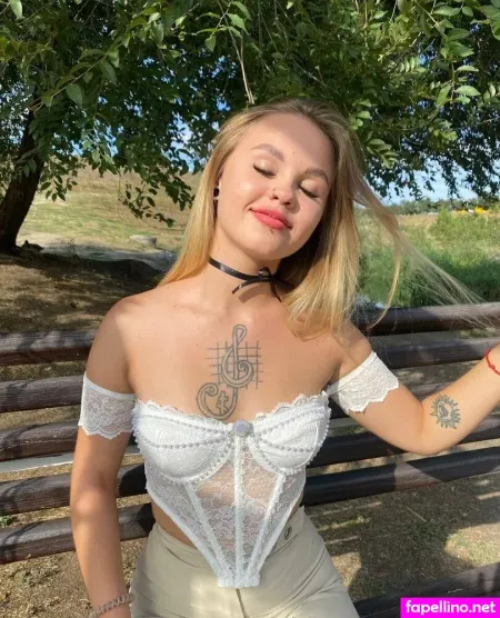 Molly Dollyyy OnlyFans Thumbnail #a0zd9tzMJn