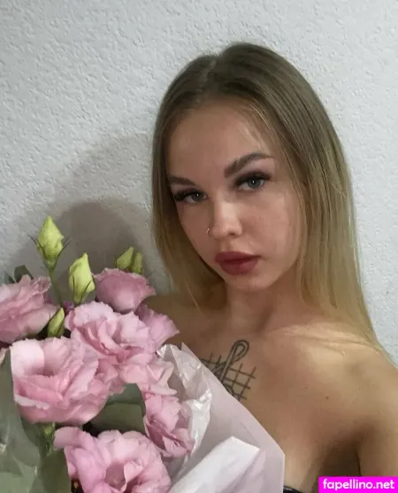 Molly Dollyyy OnlyFans Thumbnail #meYbOHmNYz