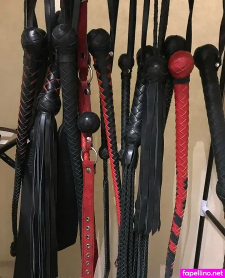 Molly Dominatrix OnlyFans Thumbnail #SuBTFOkbGr