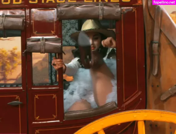 Molly Ephraim OnlyFans Thumbnail #5bDmU47GrX