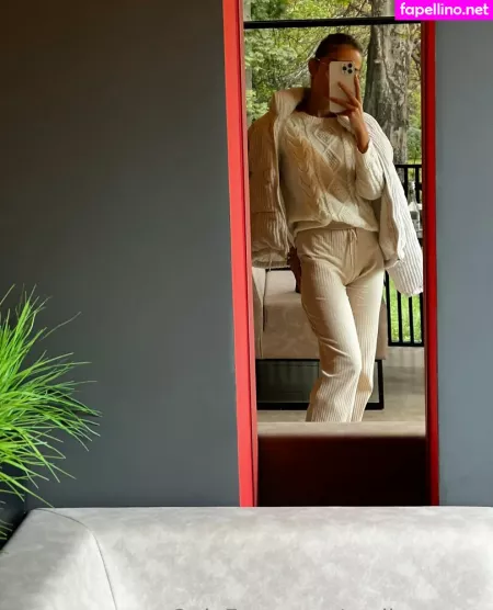 Molly Evans OnlyFans Thumbnail #kDIq0kn588