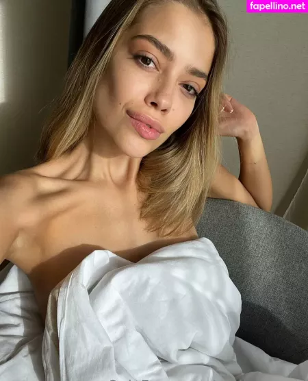 Molly Evans OnlyFans Thumbnail #kDr9ijjhB9