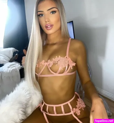 Molly Fay Marron OnlyFans Thumbnail #FIBToqSFj3