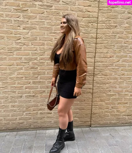 Molly Georgia Leach OnlyFans Thumbnail #4Wvi6IHM59