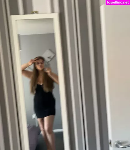 Molly Georgia Leach OnlyFans Thumbnail #LaTaCIGKzI