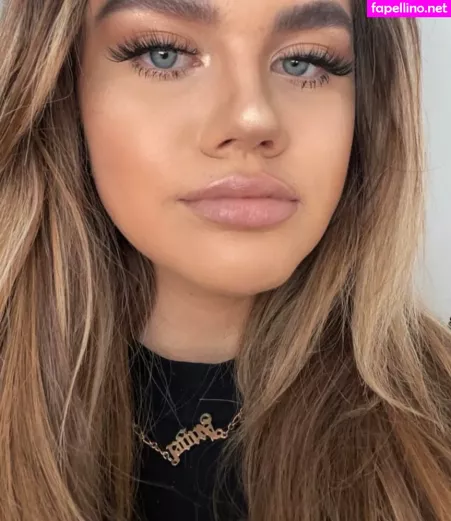 Molly Georgia Leach OnlyFans Thumbnail #btuzl6sY63