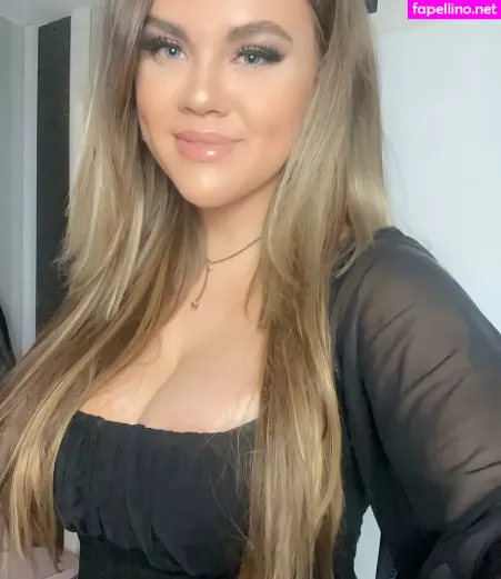 Molly Georgia Leach OnlyFans Thumbnail #jEq5RRtDQi