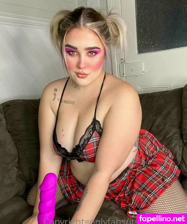 https:, itsmollyxgrey Nude Leaked OnlyFans Photo #06dsJuTvI9