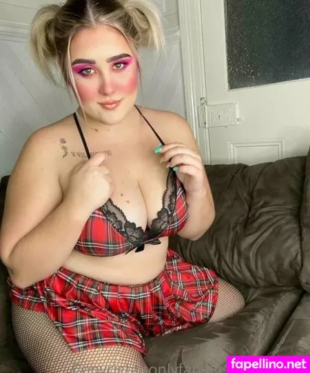 Molly Grey OnlyFans Thumbnail #4FRN97yEcg