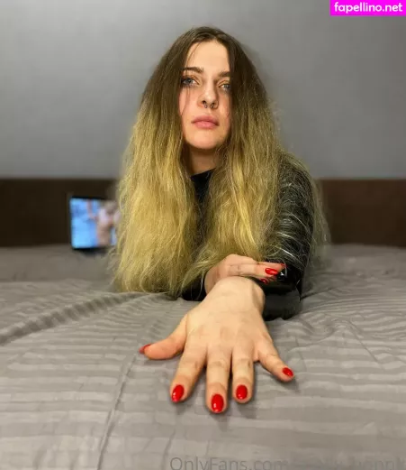 Molly Honny OnlyFans Thumbnail #HhwyMxTBzI