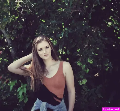 Molly Kunz OnlyFans Thumbnail #3rBUo48eiF