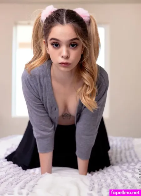 Molly Little 1 OnlyFans Thumbnail #3XLR71a17A