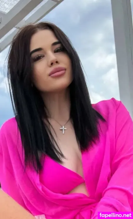Molly Loveee777 OnlyFans Thumbnail #Nn5eORzb4n
