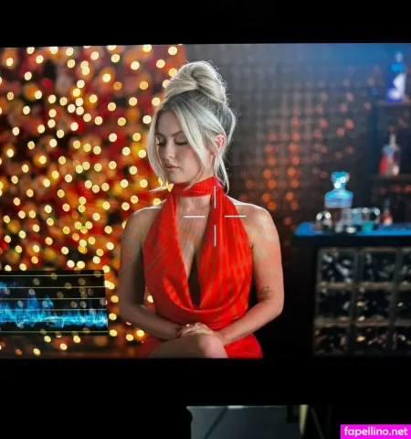 Molly Moore OnlyFans Thumbnail #FV9pU2hIRn