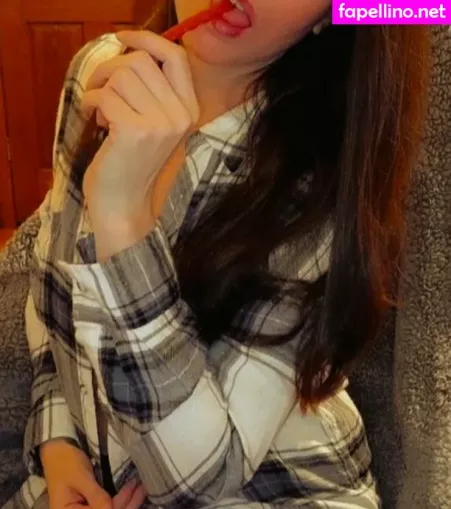 Molly Nova OnlyFans Thumbnail #VUGovuASG3