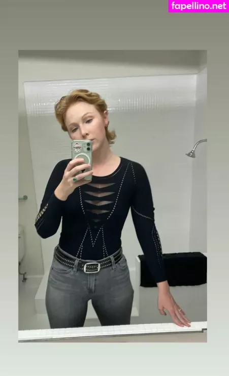 Molly Quinn OnlyFans Thumbnail #YPDoY8lta5