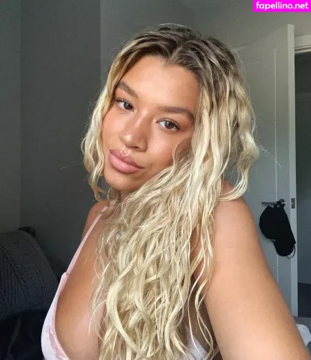 Molly Rainford OnlyFans Thumbnail #9JoAhOilct