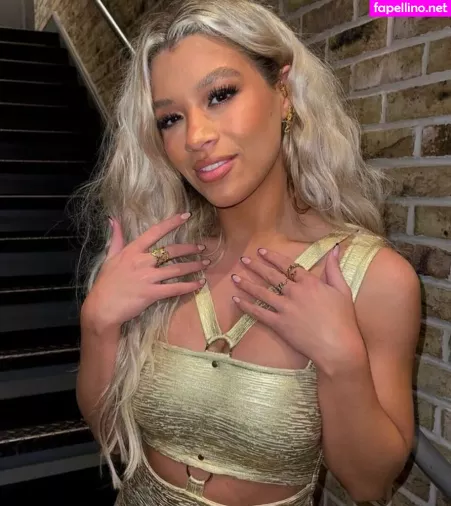 Molly Rainford OnlyFans Thumbnail #AIUTjQBd59