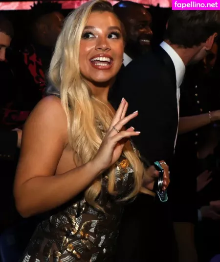 Molly Rainford OnlyFans Thumbnail #EdA701CUtx