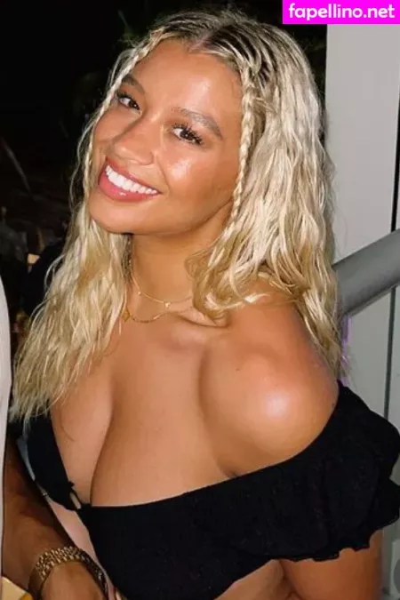 Molly Rainford OnlyFans Thumbnail #UvXD7HQ9Jx