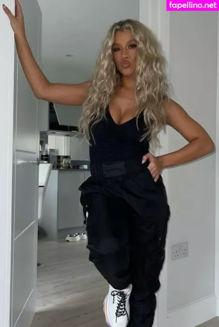 Molly Rainford OnlyFans Thumbnail #mxI69BENxE