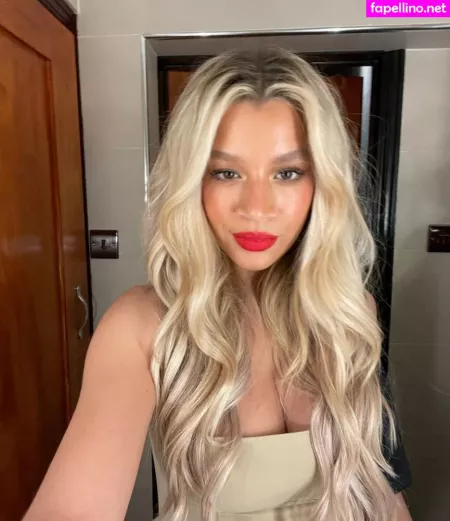 Molly Rainford OnlyFans Thumbnail #zv43mM2rGH