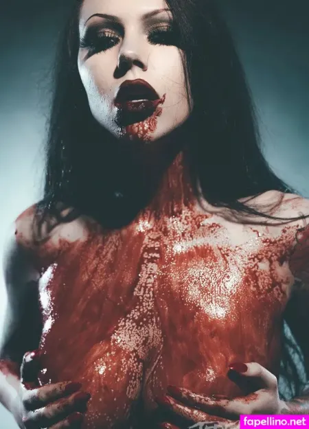 Molly Rennick 1 OnlyFans Thumbnail #0mFlN5hMPo