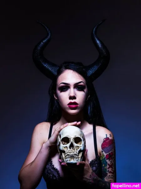 Molly Rennick 1 OnlyFans Thumbnail #ADLWBpIsId