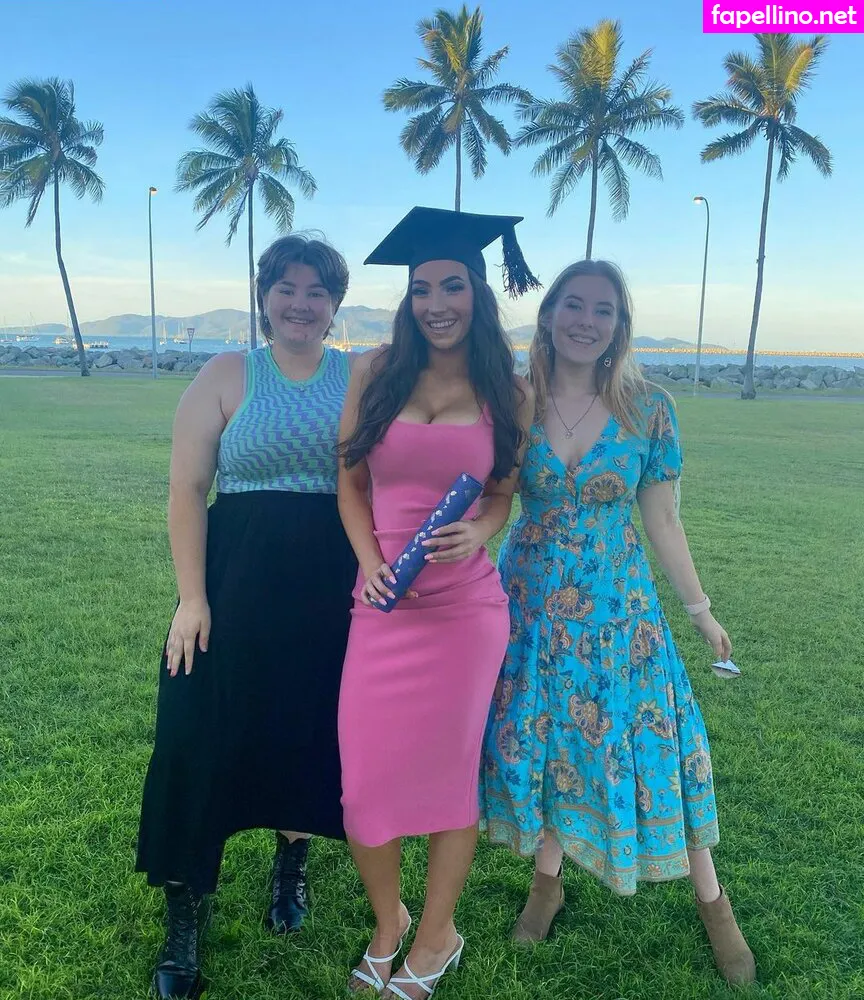 mollyshieldd, moremolly Nude Leaked OnlyFans Photo #KB4qUV0MKz