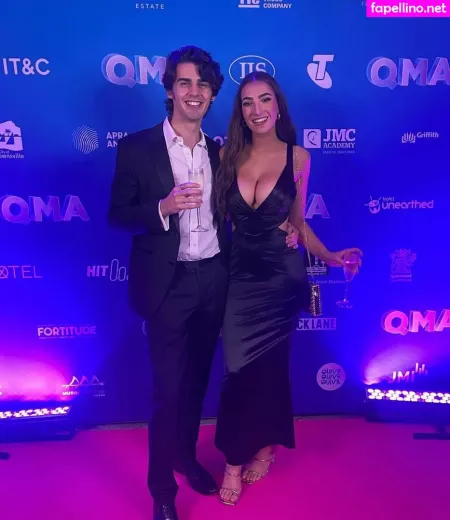 Molly Shield OnlyFans Thumbnail #c1RRQqGVrn