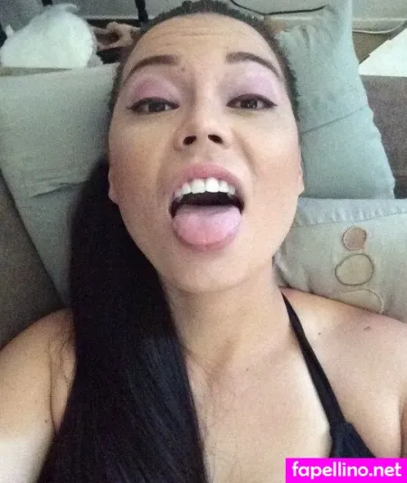 Molly Songbird OnlyFans Thumbnail #8lA5pRDgvd