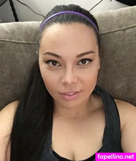 Molly Songbird OnlyFans Thumbnail #HNMIB2ALIU