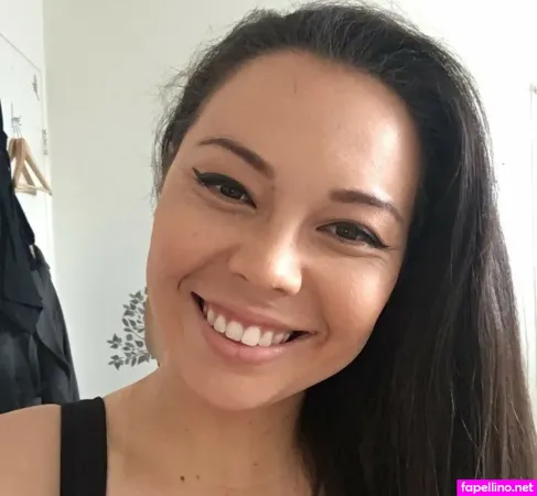 Molly Songbird OnlyFans Thumbnail #POJJluW6oP