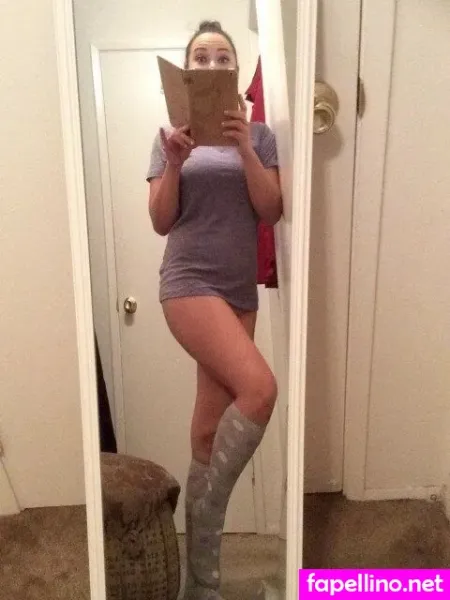 Molly Songbird OnlyFans Thumbnail #hbhAoCz4N3