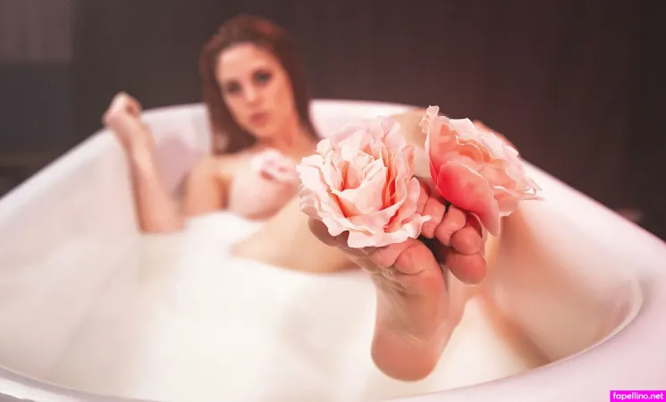 Molly Stewart 39 OnlyFans Thumbnail #XJqHo67Gpr