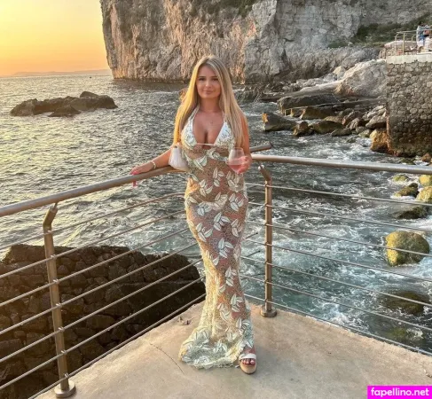 Molly Stirk OnlyFans Thumbnail #fXbQVKJMjt
