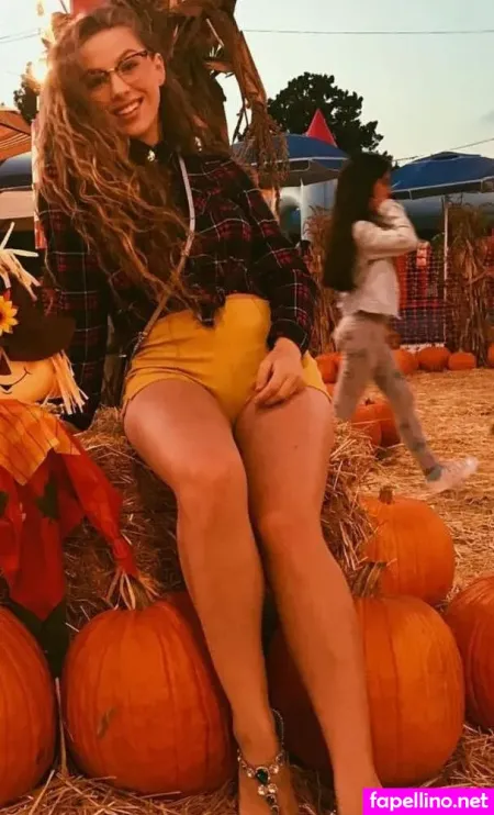 Molly Sue Horn OnlyFans Thumbnail #OI73eOD96K