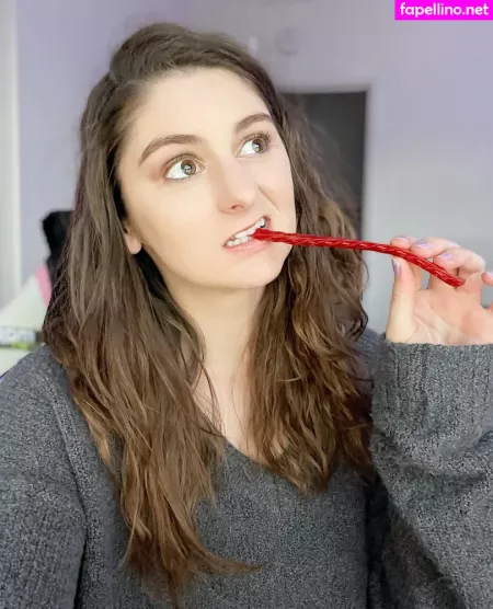 Molly OnlyFans Thumbnail #xcZVk6IhvX
