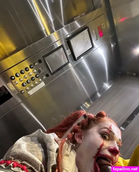 Molly4daddy OnlyFans Thumbnail #O3s6ZGvqn7