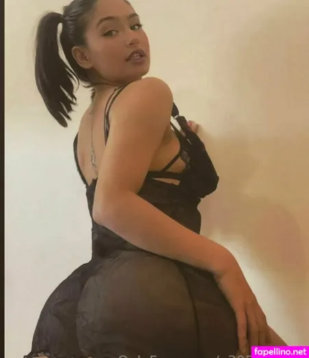 Mollyaira OnlyFans Thumbnail #gdbER1aW08