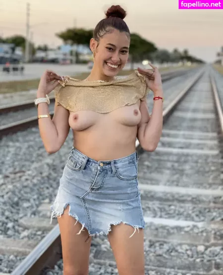 Mollycreamss OnlyFans Thumbnail #DIbKFzBEqg