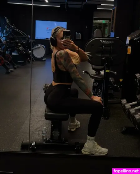 Mollyelisevip OnlyFans Thumbnail #mMOyO19o3Y