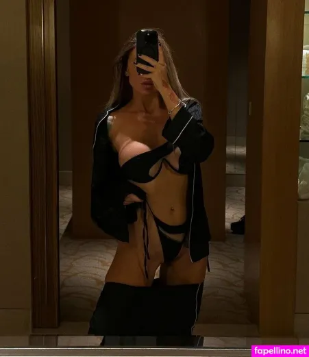 Mollyelisevip OnlyFans Thumbnail #rNEbkEe09P