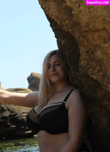 Mollyfox OnlyFans Thumbnail #2YLq0X95EI