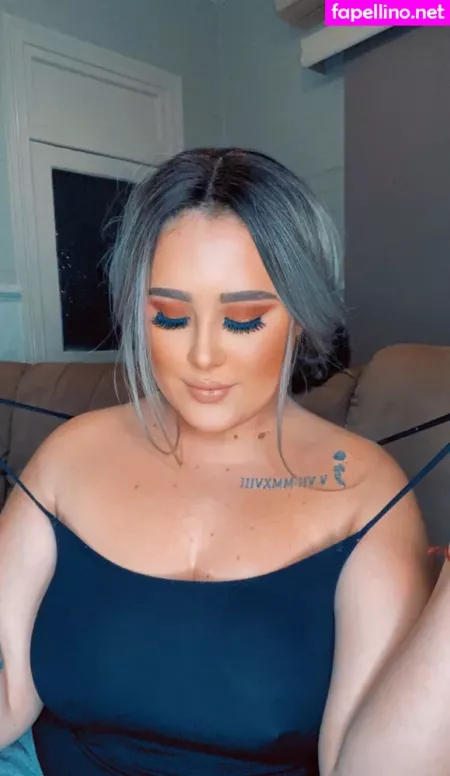 Mollygrey Previews OnlyFans Thumbnail #1Q42BfHR2N