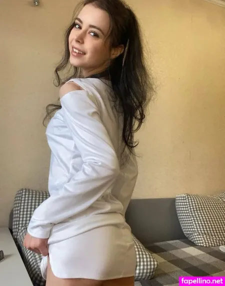 Mollylo OnlyFans Thumbnail #nCNtvg4RNC